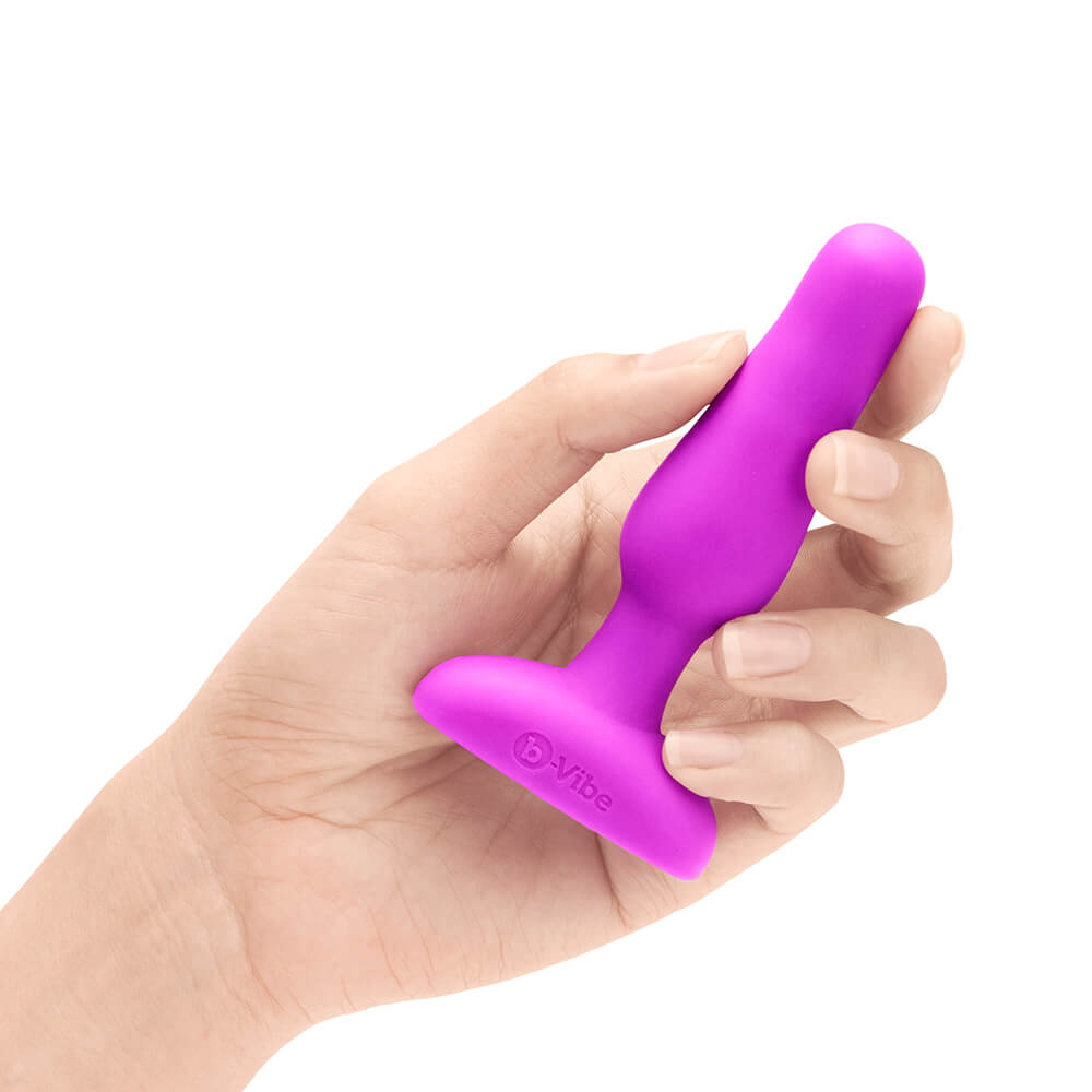 Bustle Recommends Le Wand as One of the Best Sex Toys to Try in